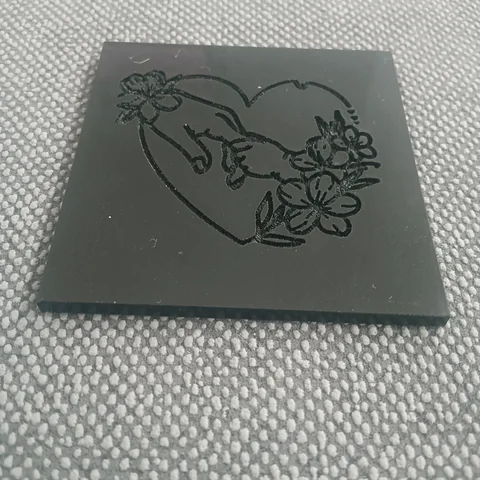 mains coeur fleuri